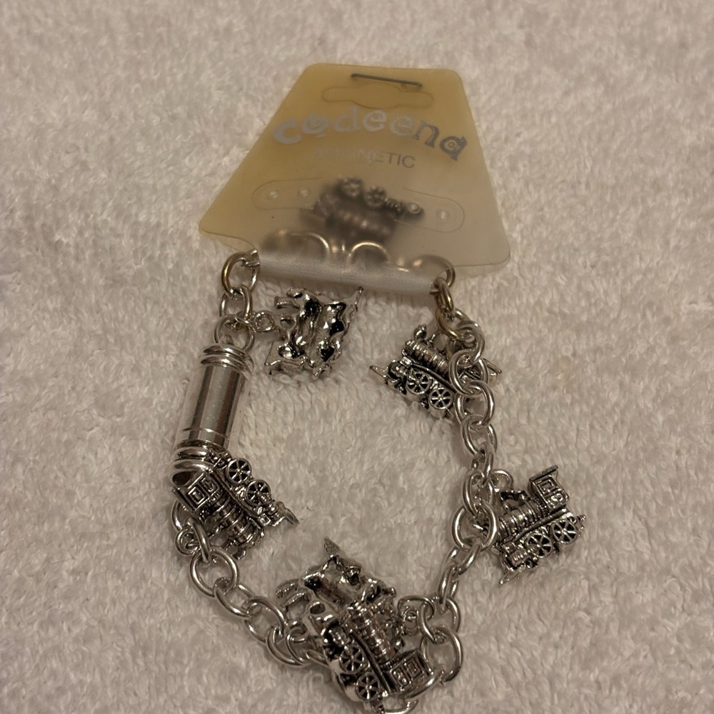 New vintage costume jewelry train charm bracelet